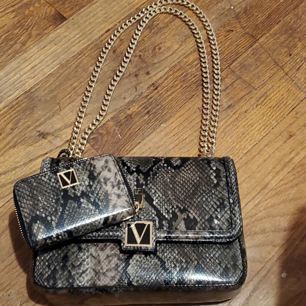 NWOT VS snake print bundle